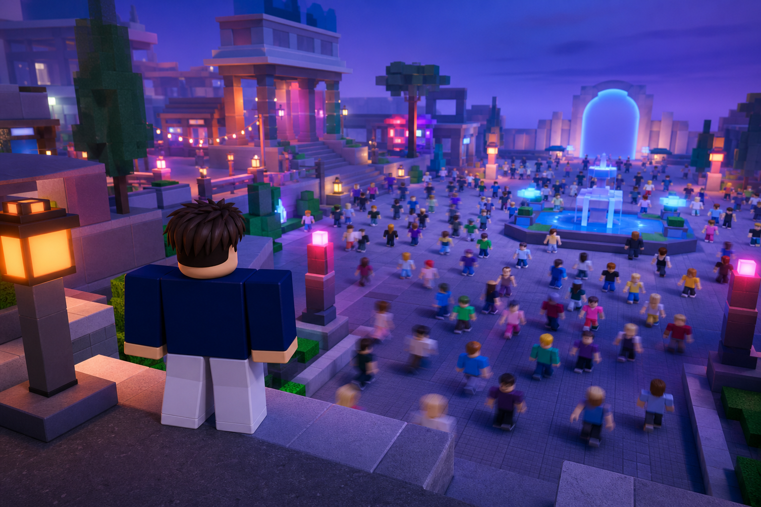 Nhân vật Roblox đứng trên bậc thềm nhìn xuống quảng trường đông người chơi cạnh đài phun nước phát sáng vào buổi tối.