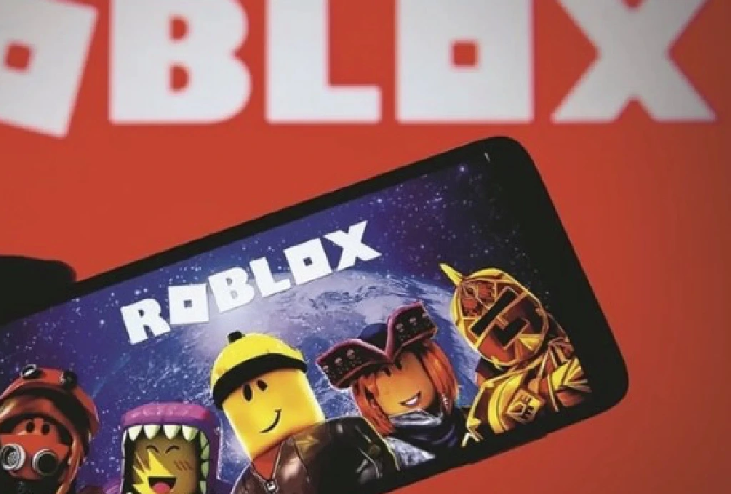 choi-2-acc-roblox-tren-dien-thoai